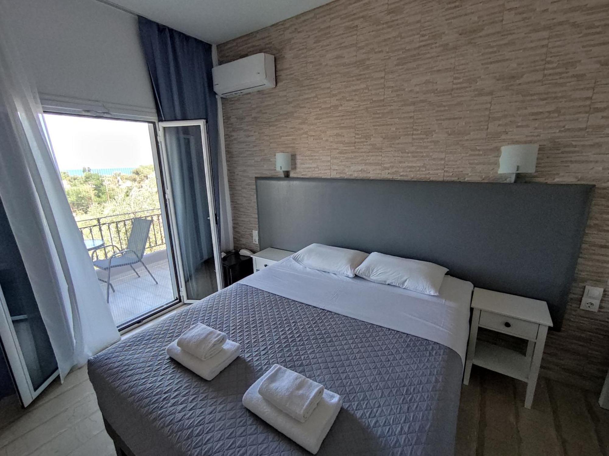 Tina Hotel Dassia (Corfu)