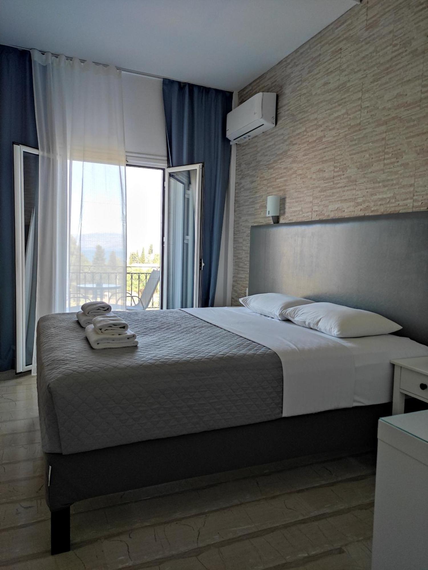Tina Hotel 2*